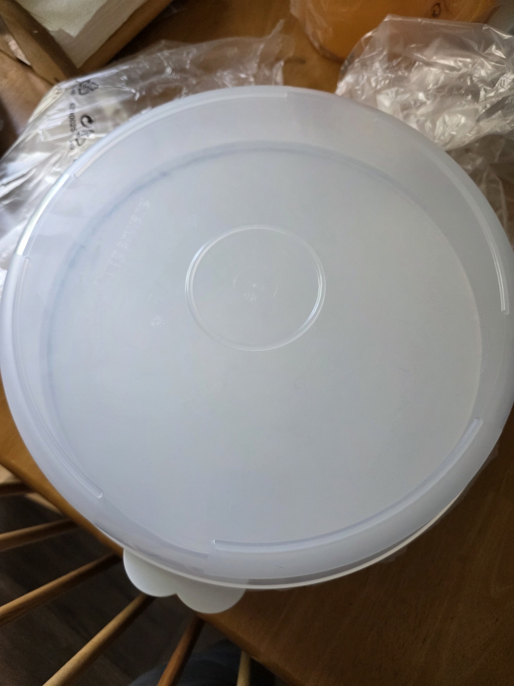 Tupperware Round Container - Grey - Picture 3 of 4